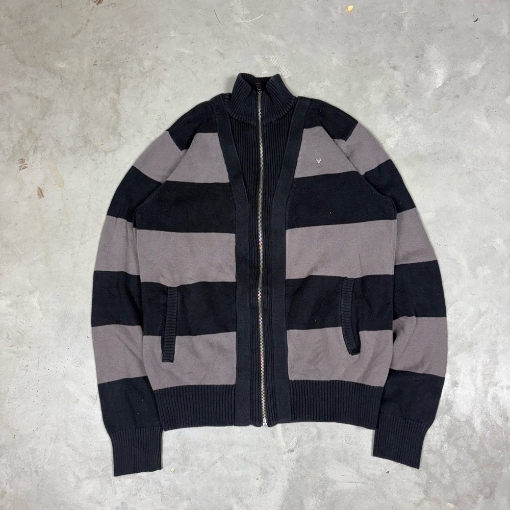 Vintage Guess mens vip up sweater